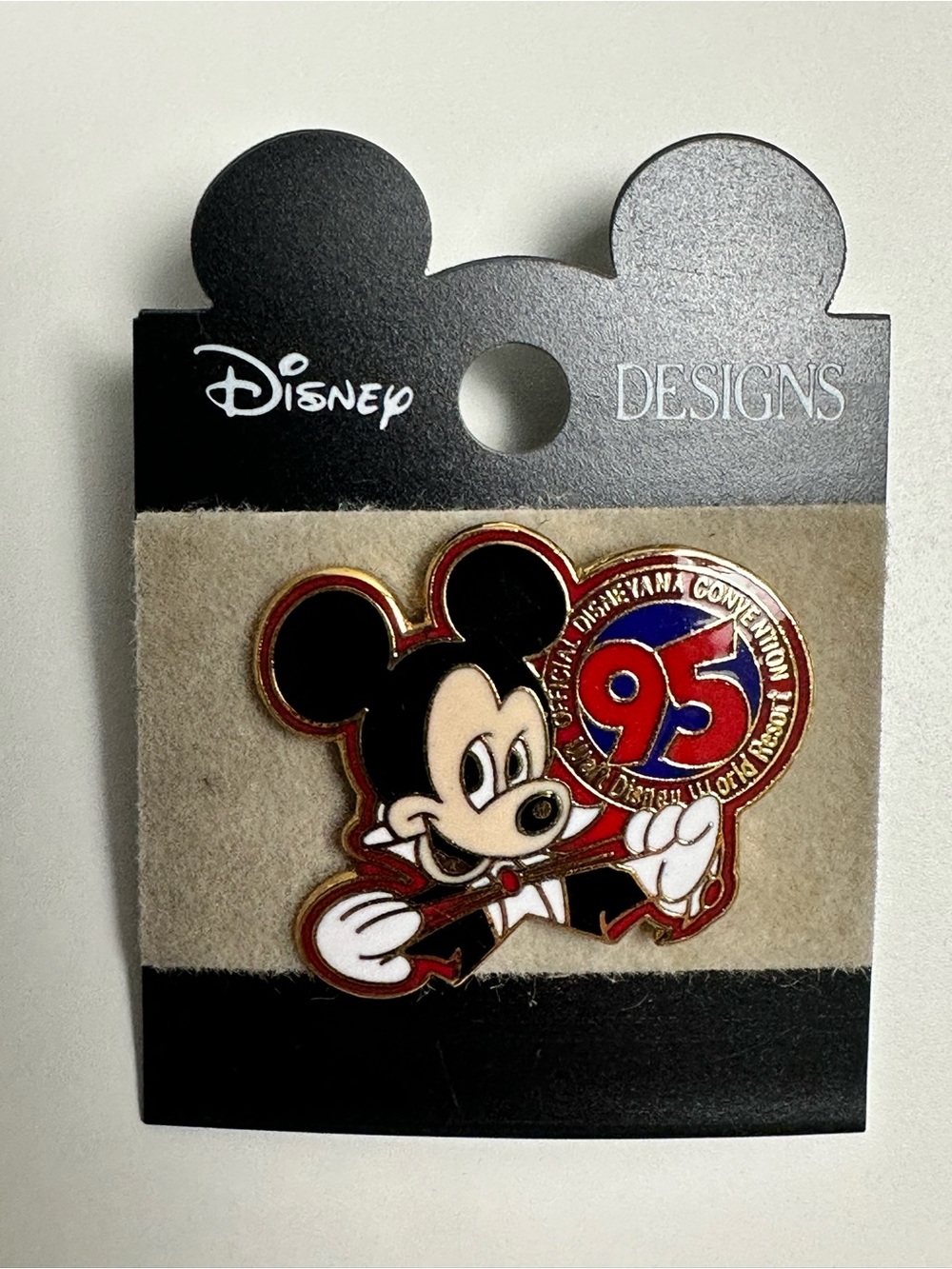 Vintage WDW 1995 Official Disneyana Convention Pin Featuring Mickey Mouse